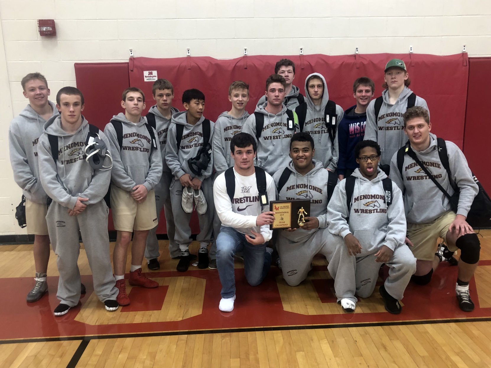 Menomonie wrestling La Crosse invite